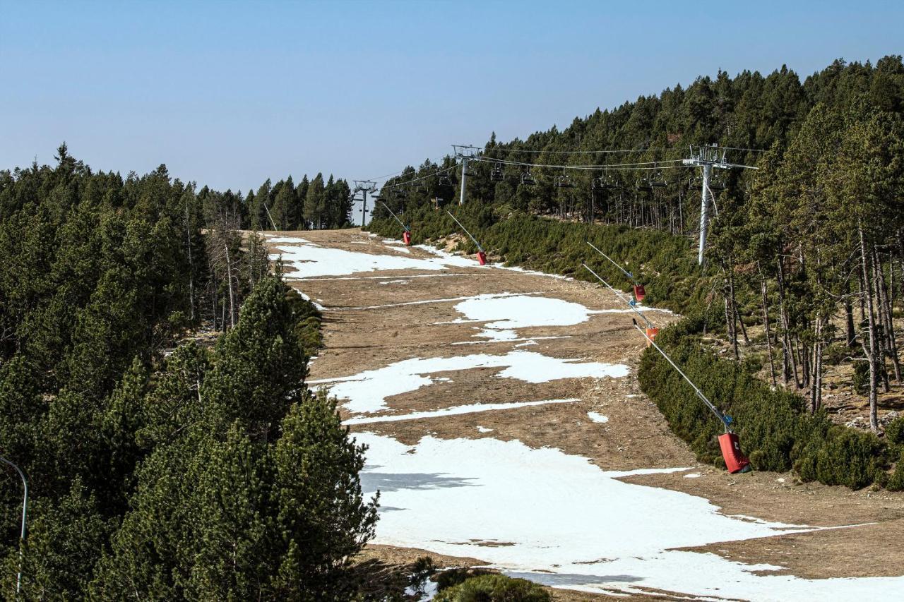 Sylvestre - Aux Pieds Des Pistes Vue Sur Lac Les Angles  Exteriér fotografie